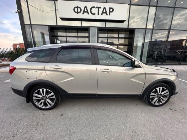 Lada (ВАЗ) Vesta I с пробегом 2018 года, цена 894 000 рублей, 90275 км, универсал, Автокод Объявления