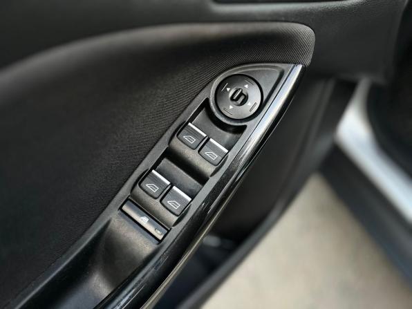 Ford Focus III Рестайлинг с пробегом 2017 года, цена 1 120 000 рублей, 166250 км, хэтчбек, Автокод Объявления
