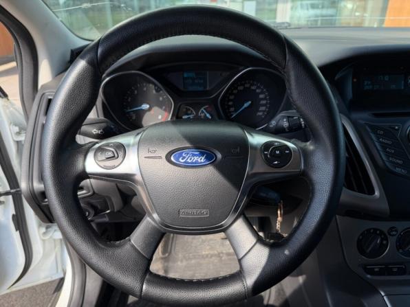 Ford Focus III с пробегом 2013 года, цена 750 000 рублей, 143933 км, седан, Автокод Объявления