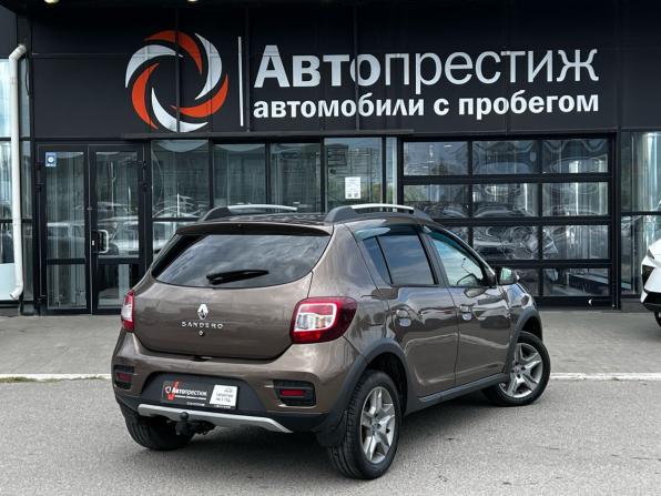 Renault Sandero II Рестайлинг с пробегом 2020 года, цена 1 049 000 рублей, 50300 км, хэтчбек, Автокод Объявления