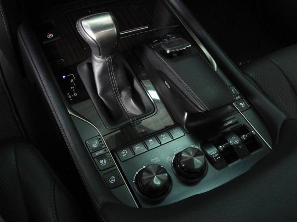 Lexus LX III Рестайлинг 2 с пробегом 2020 года, цена 11 499 000 рублей, 74600 км, внедорожник, Автокод Объявления