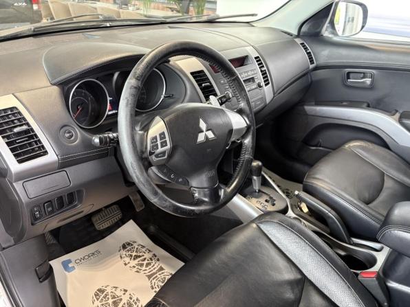 Mitsubishi Outlander II Рестайлинг с пробегом 2010 года, цена 1 062 000 рублей, 280375 км, внедорожник, Автокод Объявления