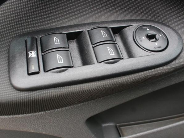 Ford C-MAX I Рестайлинг с пробегом 2007 года, цена 407 000 рублей, 205045 км, компактвэн, Автокод Объявления