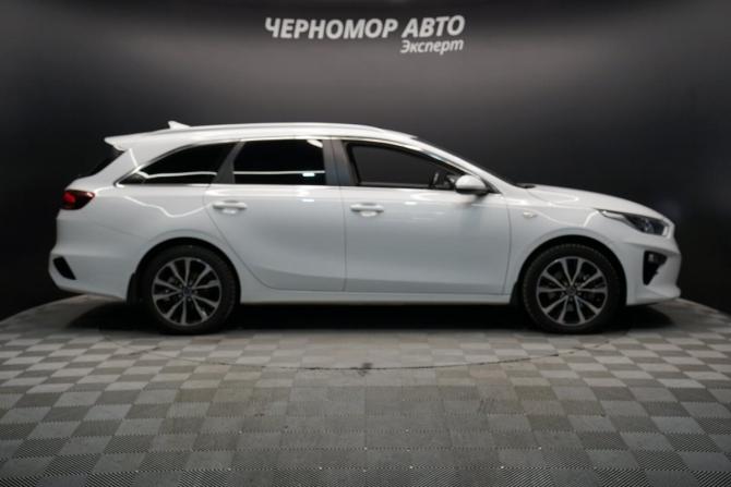 Kia Ceed III с пробегом 2021 года, цена 1 998 000 рублей, 76670 км, универсал, Автокод Объявления