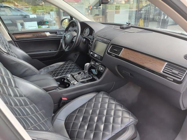 Volkswagen Touareg II Рестайлинг с пробегом 2017 года, цена 3 790 000 рублей, 115279 км, внедорожник, Автокод Объявления