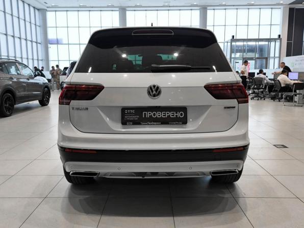 Volkswagen Tiguan II с пробегом 2019 года, цена 3 150 000 рублей, 98979 км, внедорожник, Автокод Объявления