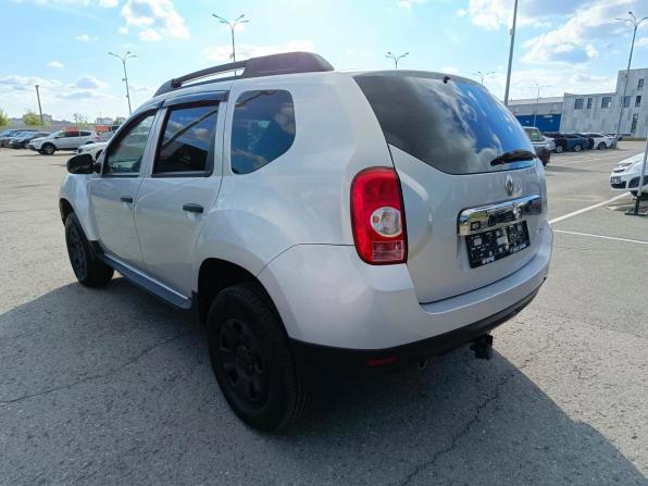 Renault Duster I Рестайлинг с пробегом 2015 года, цена 999 995 рублей, 176302 км, внедорожник, Автокод Объявления