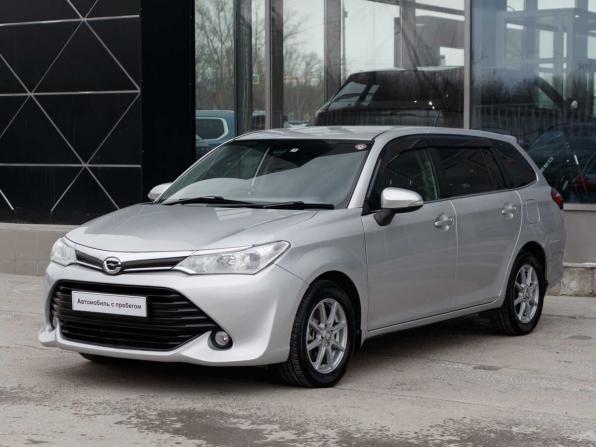 Toyota Corolla XI (E160 E170 E180) Рестайлинг 1 с пробегом 2017 года, цена 1 365 000 рублей, 125489 км, универсал, Автокод Объявления