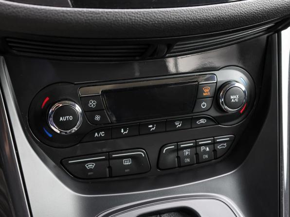 Ford Kuga II с пробегом 2015 года, цена 1 179 000 рублей, 201700 км, внедорожник, Автокод Объявления