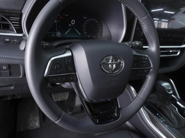 Toyota Highlander IV (XU70) с пробегом 2026 года, цена 5 450 000 рублей, 76 км, внедорожник, Автокод Объявления