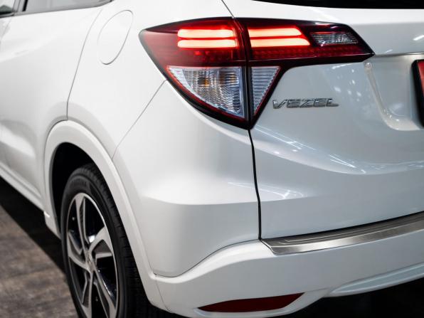 Honda Vezel I с пробегом 2014 года, цена 1 330 000 рублей, 170225 км, внедорожник, Автокод Объявления