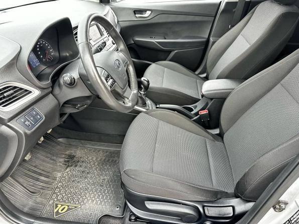 Hyundai Solaris II Рестайлинг с пробегом 2021 года, цена 1 350 000 рублей, 108350 км, седан, Автокод Объявления