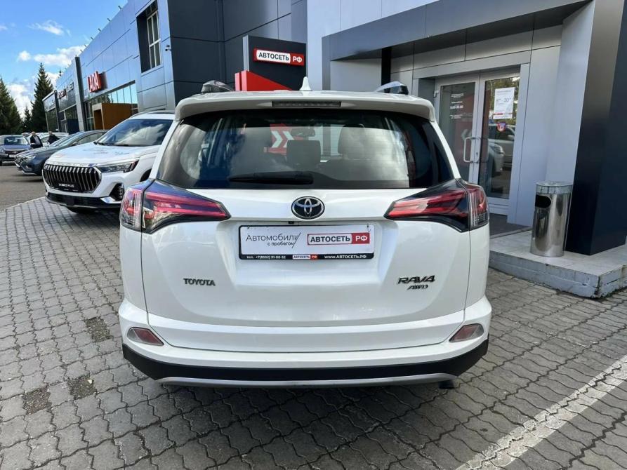 Toyota RAV4 IV (XA40) Рестайлинг Набережные Челны  - изображение 16