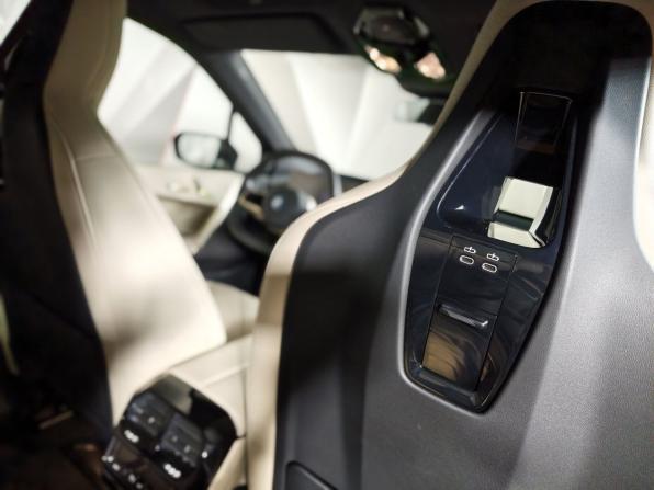 BMW iX I (I20) с пробегом 2021 года, цена 6 095 000 рублей, 56562 км, внедорожник, Автокод Объявления