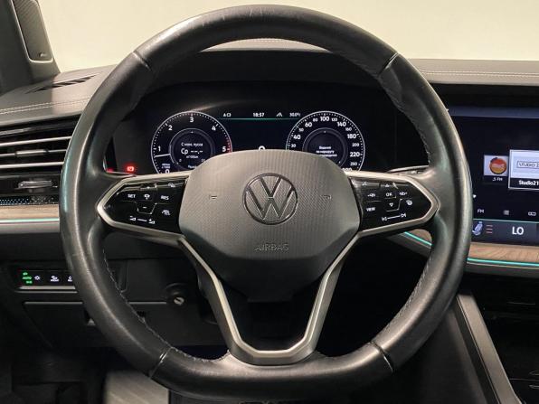 Volkswagen Touareg III с пробегом 2021 года, цена 4 840 000 рублей, 128071 км, внедорожник, Автокод Объявления