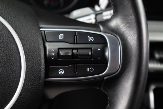 Kia K5 III с пробегом 2021 года, цена 2 299 000 рублей, 93875 км, седан, Автокод Объявления