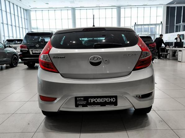 Hyundai Solaris I с пробегом 2012 года, цена 530 000 рублей, 241000 км, хэтчбек, Автокод Объявления