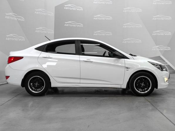 Hyundai Solaris I Рестайлинг с пробегом 2016 года, цена 999 000 рублей, 106982 км, седан, Автокод Объявления