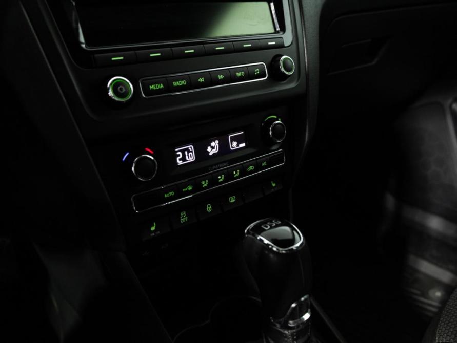 Skoda Rapid I Санкт-Петербург  - изображение 15