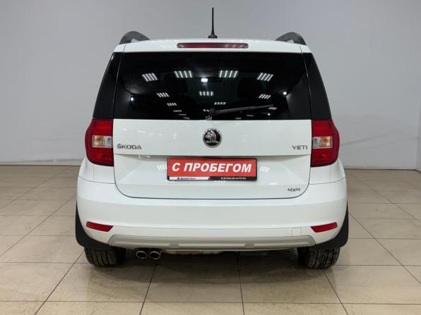 Skoda Yeti I Рестайлинг с пробегом 2017 года, цена 1 370 000 рублей, 193216 км, внедорожник, Автокод Объявления