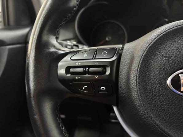 Kia Rio IV с пробегом 2019 года, цена 1 620 000 рублей, 84011 км, хэтчбек, Автокод Объявления