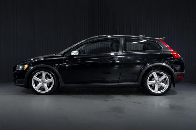 Volvo C30 I с пробегом 2008 года, цена 1 599 000 рублей, 33448 км, хэтчбек, Автокод Объявления