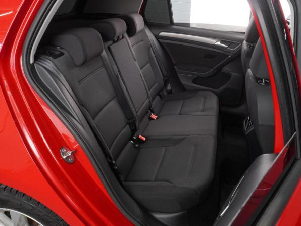 Volkswagen Golf VII с пробегом 2013 года, цена 1 219 000 рублей, 165372 км, хэтчбек, Автокод Объявления