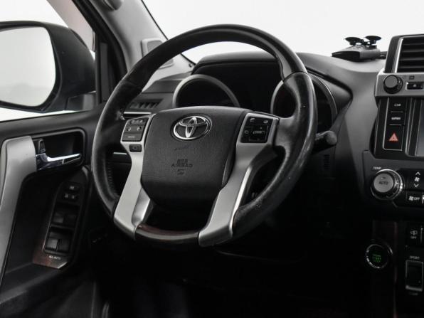 Toyota Land Cruiser Prado 150 Series Рестайлинг 1 с пробегом 2014 года, цена 3 230 000 рублей, 193187 км, внедорожник, Автокод Объявления