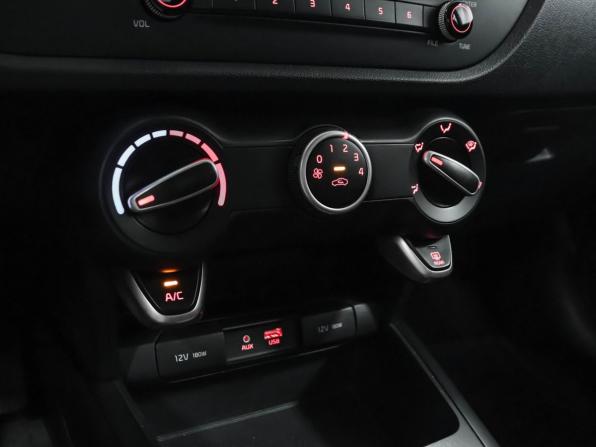 Kia Rio IV с пробегом 2017 года, цена 1 329 000 рублей, 143163 км, седан, Автокод Объявления