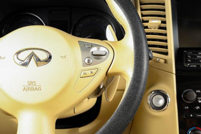 Infiniti FX II (S51) Рестайлинг с пробегом 2012 года, цена 1 919 000 рублей, 273000 км, внедорожник, Автокод Объявления