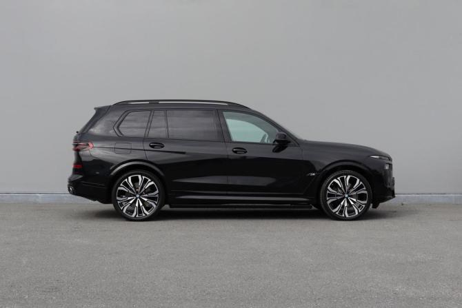 BMW X7 I (G07) Рестайлинг с пробегом 2023 года, цена 15 300 000 рублей, 38722 км, внедорожник, Автокод Объявления