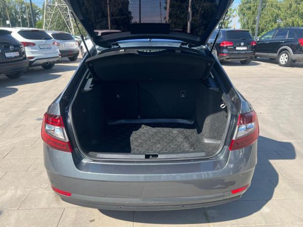 Skoda Octavia III (A7) Рестайлинг с пробегом 2018 года, цена 1 933 300 рублей, 67864 км, лифтбек, Автокод Объявления