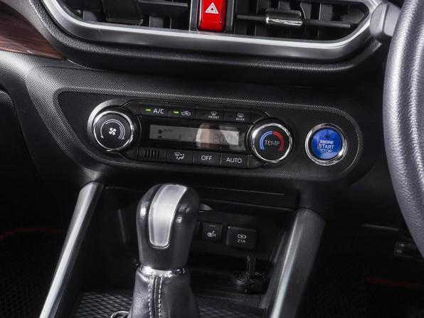 Toyota Raize I с пробегом 2020 года, цена 1 765 000 рублей, 65932 км, внедорожник, Автокод Объявления