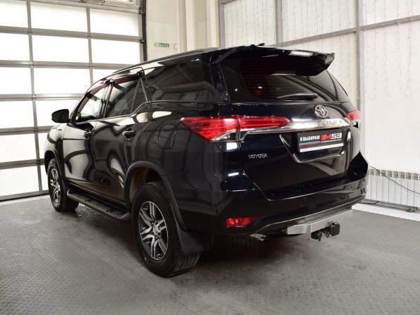 Toyota Fortuner II с пробегом 2018 года, цена 3 785 995 рублей, 204693 км, внедорожник, Автокод Объявления