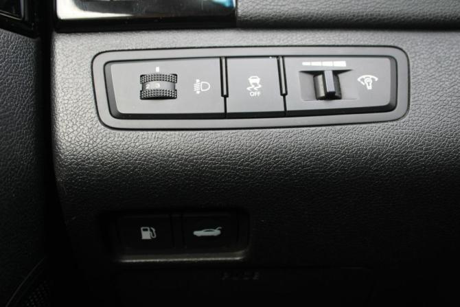 Hyundai Sonata VI (YF) с пробегом 2011 года, цена 1 050 000 рублей, 158000 км, седан, Автокод Объявления