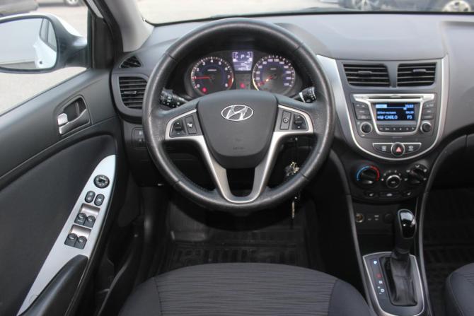 Hyundai Solaris I Рестайлинг с пробегом 2016 года, цена 1 087 000 рублей, 140713 км, седан, Автокод Объявления