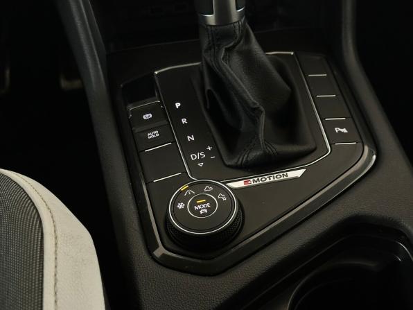 Volkswagen Tiguan II с пробегом 2019 года, цена 2 750 000 рублей, 66550 км, внедорожник, Автокод Объявления