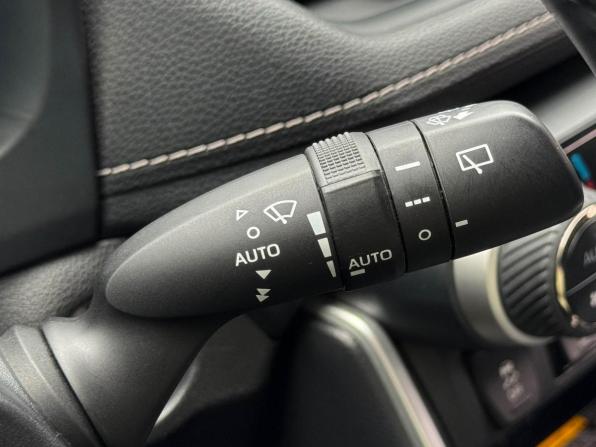 Toyota RAV4 V (XA50) с пробегом 2021 года, цена 3 799 000 рублей, 51449 км, внедорожник, Автокод Объявления