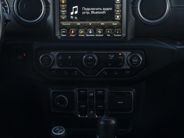 Jeep Wrangler IV (JL) с пробегом 2018 года, цена 3 190 000 рублей, 83896 км, внедорожник, Автокод Объявления