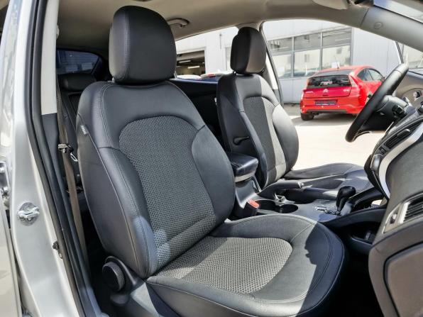 Hyundai ix35 I с пробегом 2011 года, цена 980 000 рублей, 332017 км, внедорожник, Автокод Объявления