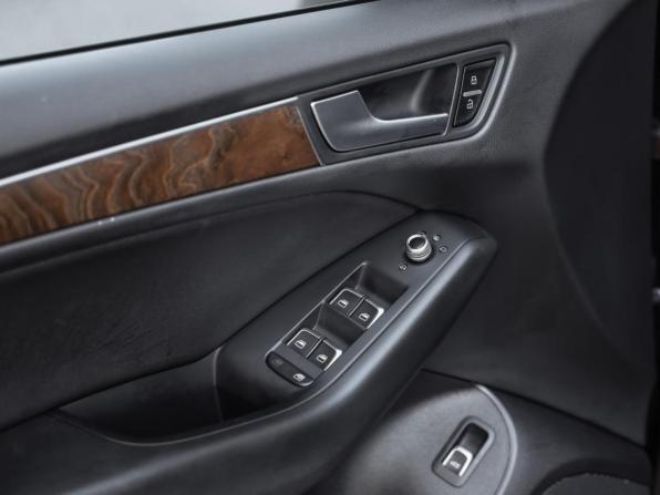 Audi Q5 I (8R) Рестайлинг с пробегом 2013 года, цена 2 099 000 рублей, 157272 км, внедорожник, Автокод Объявления