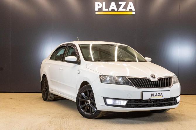Skoda Rapid I с пробегом 2017 года, цена 959 000 рублей, 204235 км, лифтбек, Автокод Объявления