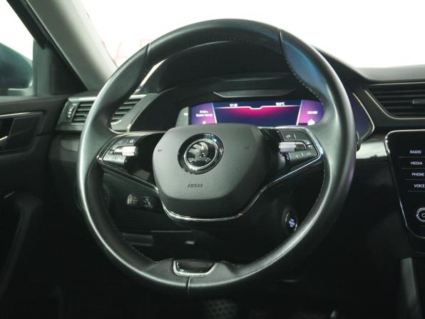 Skoda Superb III Рестайлинг с пробегом 2020 года, цена 2 333 000 рублей, 149597 км, лифтбек, Автокод Объявления