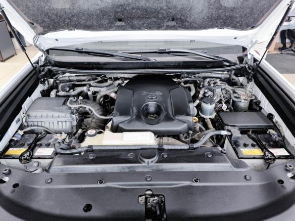 Toyota Land Cruiser Prado 150 Series Рестайлинг 2 с пробегом 2018 года, цена 4 249 000 рублей, 260627 км, внедорожник, Автокод Объявления