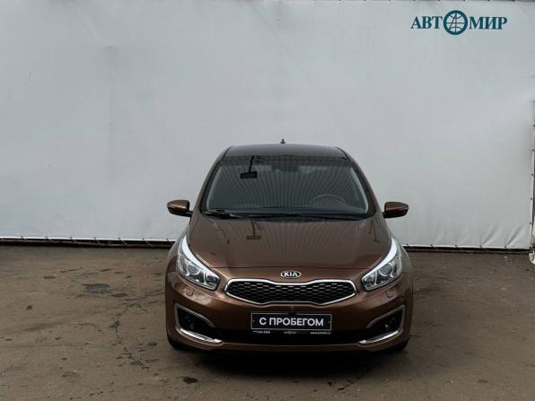 Kia Ceed II Рестайлинг с пробегом 2017 года, цена 1 600 000 рублей, 80310 км, хэтчбек, Автокод Объявления