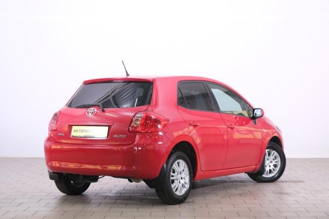 Toyota Auris I с пробегом 2007 года, цена 719 000 рублей, 320000 км, хэтчбек, Автокод Объявления