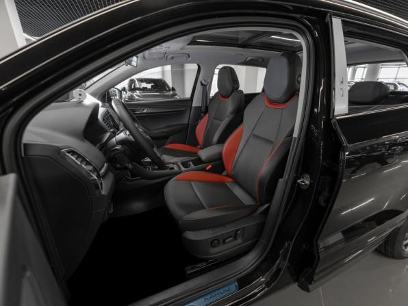 Skoda Karoq I с пробегом 2025 года, цена 3 350 000 рублей, 20 км, внедорожник, Автокод Объявления