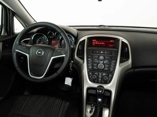 Opel Astra J с пробегом 2011 года, цена 698 000 рублей, 134000 км, хэтчбек, Автокод Объявления