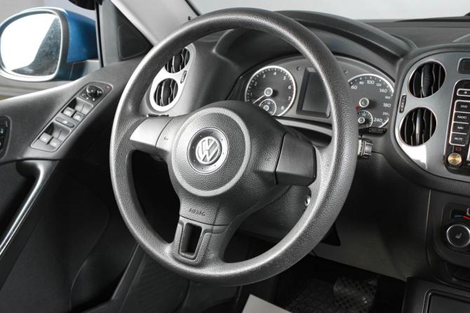 Volkswagen Tiguan I Рестайлинг с пробегом 2012 года, цена 1 359 000 рублей, 207000 км, внедорожник, Автокод Объявления