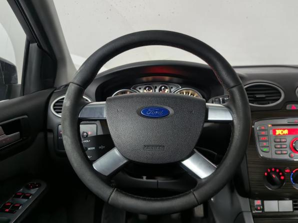 Ford Focus II Рестайлинг с пробегом 2008 года, цена 399 000 рублей, 243683 км, хэтчбек, Автокод Объявления